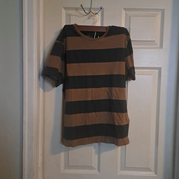 H&M striped T-Shirt size Medium - Picture 1 of 2